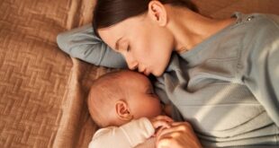 Zašto bebe imaju tako mirisnu glavicu? Postoji logično objašnjenje za ovaj najnežniji osećaj na svetu