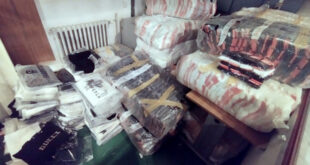 "Ulov" na Gradini vredan pola miliona: Carinici sprečili šverc robe u kamionu