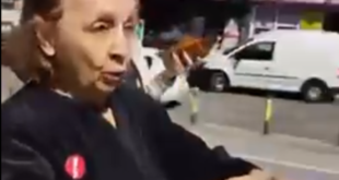 (VIDEO) Starija blokaderka provocirala aktiviste SNS: Nevaspitanje na nivou, napala nastavnicu jer ne misli isto