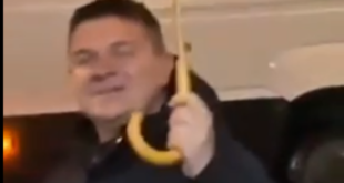 Urnebesno! Okoreli opozicionar iz Kraljeva uzvikuje Aco, Srbine! (VIDEO)