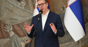 "Kakvih bre 200.000?! Lažete narod u lice!" Predsednik Vučić demolirao blokadere!