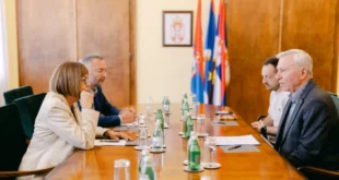 Maja Gojković razgovarala sa rukovodstvom SUBNOR-a Vojvodine o obeležavanju Dana ustanka naroda Srbije