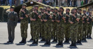 Vojnici na dobrovoljnom služenju vojnog roka položili zakletvu