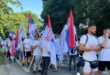 ( FOTO/VIDEO) NEVEROVATNO! Mlade iz Novog Sada ni paklene vrućine ne sprečavaju da peške krenu na SKUP 27.JUNA na kom se GRADI BUDUĆNOST SRBIJE!