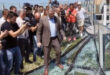 Blokaderi potpuno pukli: Montiraju fotografije da je stakleni vidikovac na Kablaru pukao!