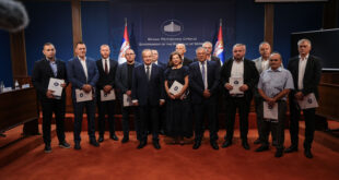 Uručeni ugovori za podršku izrazito nerazvijenim opštinama vredni 87 miliona dinara