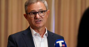 Glamočić: Nema mesta panici zbog kuge svinja, kazne će biti maksimalno pooštrene