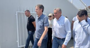 Ministar Glišić obišao radove na sportskom stadionu u Bajinoj Bašti