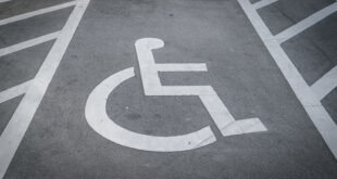 Počelo podnošenje zahteva za invalidske parking nalepnice