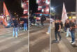 Petnaestak blokadera urla usred Ustaničke! Napali nedužnog čoveka, glavu samo što mu ne otkinuše (VIDEO)