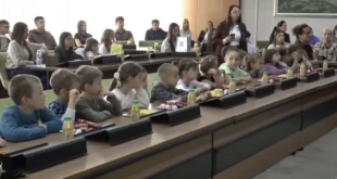 Upriličen prijem učenika i predškolaca kod predsednika opštine povodom početka Dečje nedelje