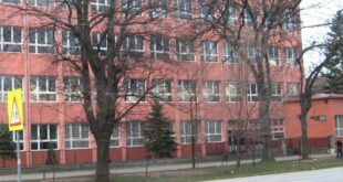 Sutra edukativni čas o adolescentnoj trudnoći u SSŠ „4. juli"