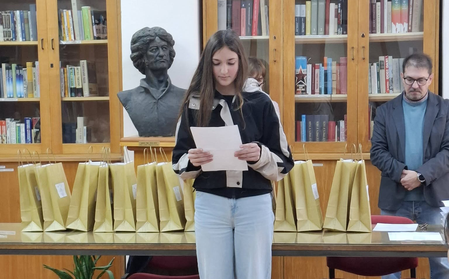 Nagrađeni dečji radovi o ljubavi, poštovanju i srećnom odrastanju