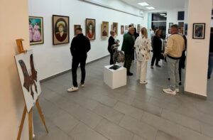 Bogat umetnički opus Silvestera Makajija predstavljen vrbaskoj publici