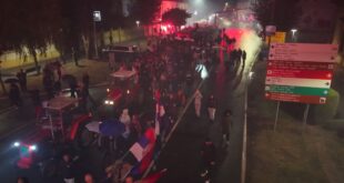 Pogledajte veličanstvene kadrove iz Stare Pazove: Veliki broj građana u šetnji podrške